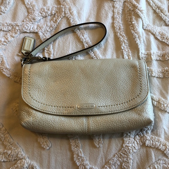 Coach Clutch Purse - Picture 1 of 6